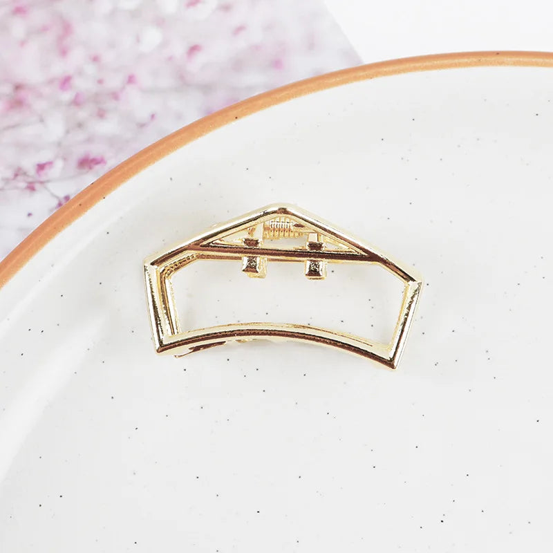 Small Minimalist Hair Claw Clips Metallic Gold Hollow Out Geometric Ponytail Holder Clamp Seashell Heart Bowknot Barretteses